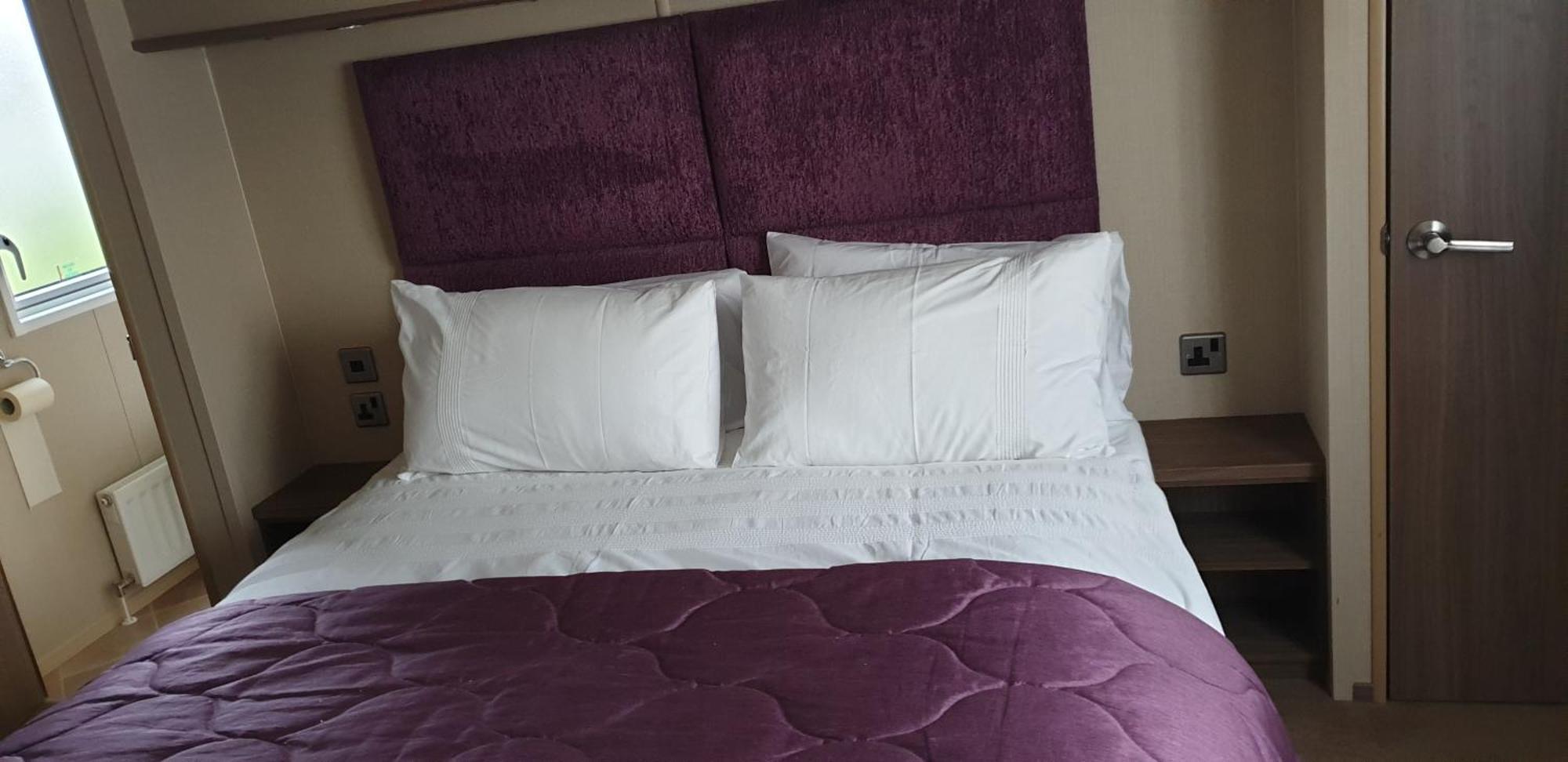 Lakeside Cotswold Holiday Home Cirencester Ruang foto