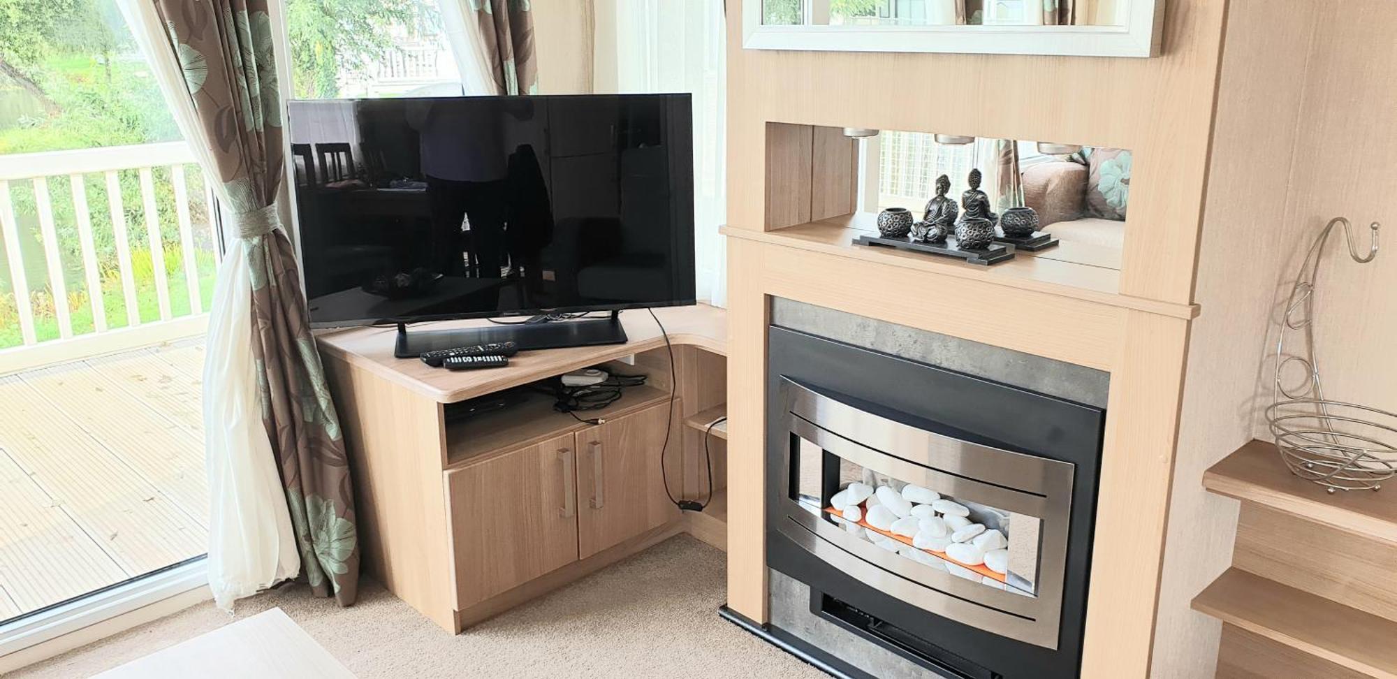 Lakeside Cotswold Holiday Home Cirencester Ruang foto